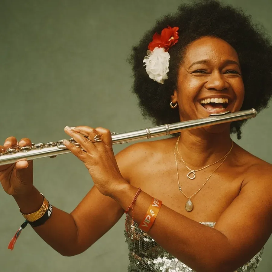 Magela Herrera smiling with her flute